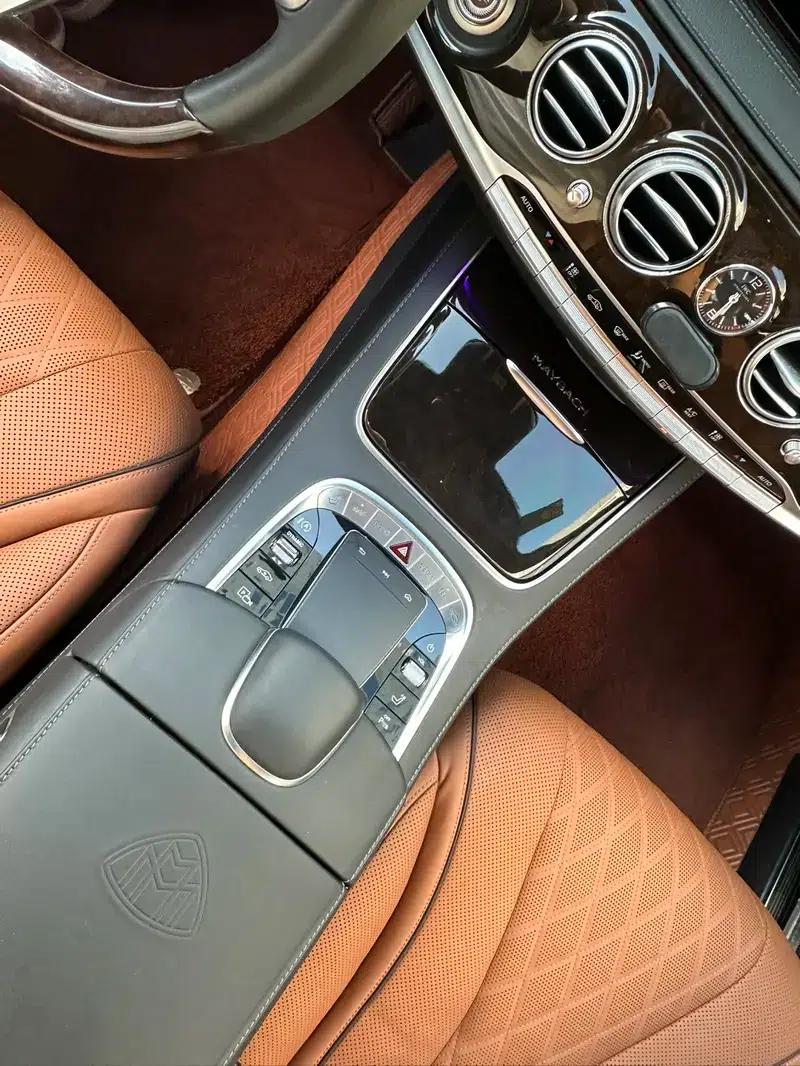 Maybach S-Class 2020 S 450 4MATIC Collector's Edition — миниатюра 10