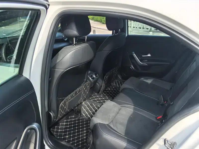 Mercedes-Benz A-Class 2020 Facelift A 200 L Sport Sedan Fashion Model — миниатюра 12