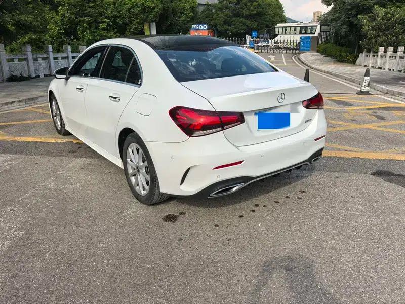 Mercedes-Benz A-Class 2020 Facelift A 200 L Sport Sedan Fashion Model — миниатюра 4