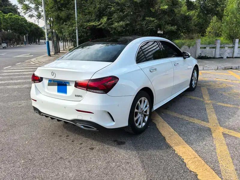 Mercedes-Benz A-Class 2020 Facelift A 200 L Sport Sedan Fashion Model — миниатюра 6