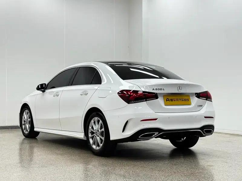 Mercedes-Benz A-Class 2021 A 200 L Sport Sedan Fashion Edition — миниатюра 5