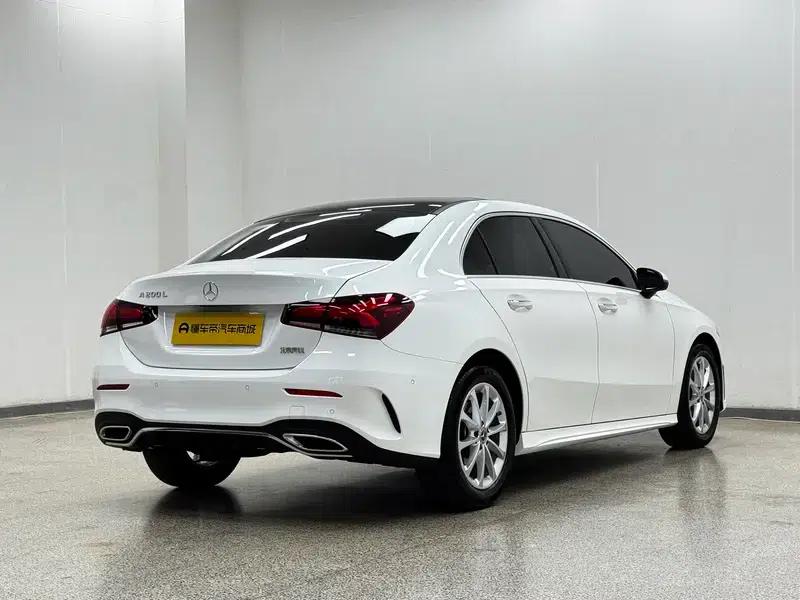 Mercedes-Benz A-Class 2021 A 200 L Sport Sedan Fashion Edition — миниатюра 7