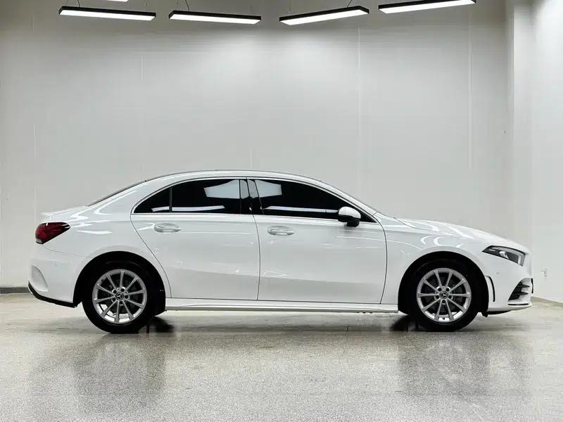 Mercedes-Benz A-Class 2021 A 200 L Sport Sedan Fashion Edition — миниатюра 8