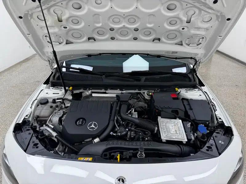 Mercedes-Benz A-Class 2021 A 200 L Sport Sedan Fashion Edition — миниатюра 10