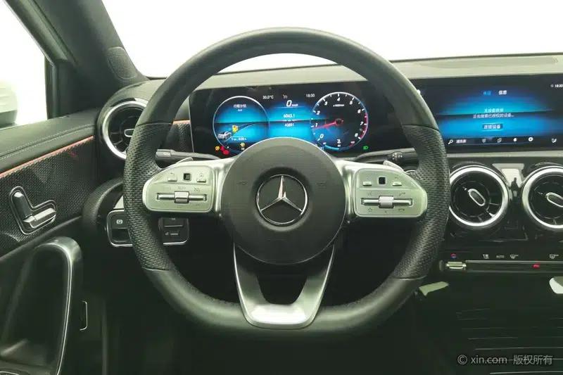 2019 Mercedes-Benz A-Class A 200 L Sport Sedan — миниатюра 16
