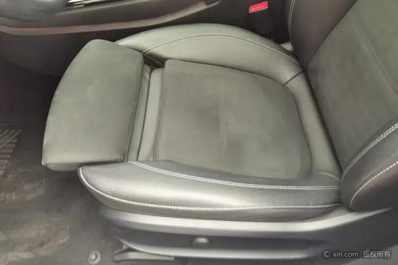 2019 Mercedes-Benz A-Class A 200 L Sport Sedan — миниатюра 19