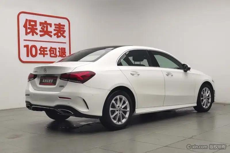 2019 Mercedes-Benz A-Class A 200 L Sport Sedan — миниатюра 4