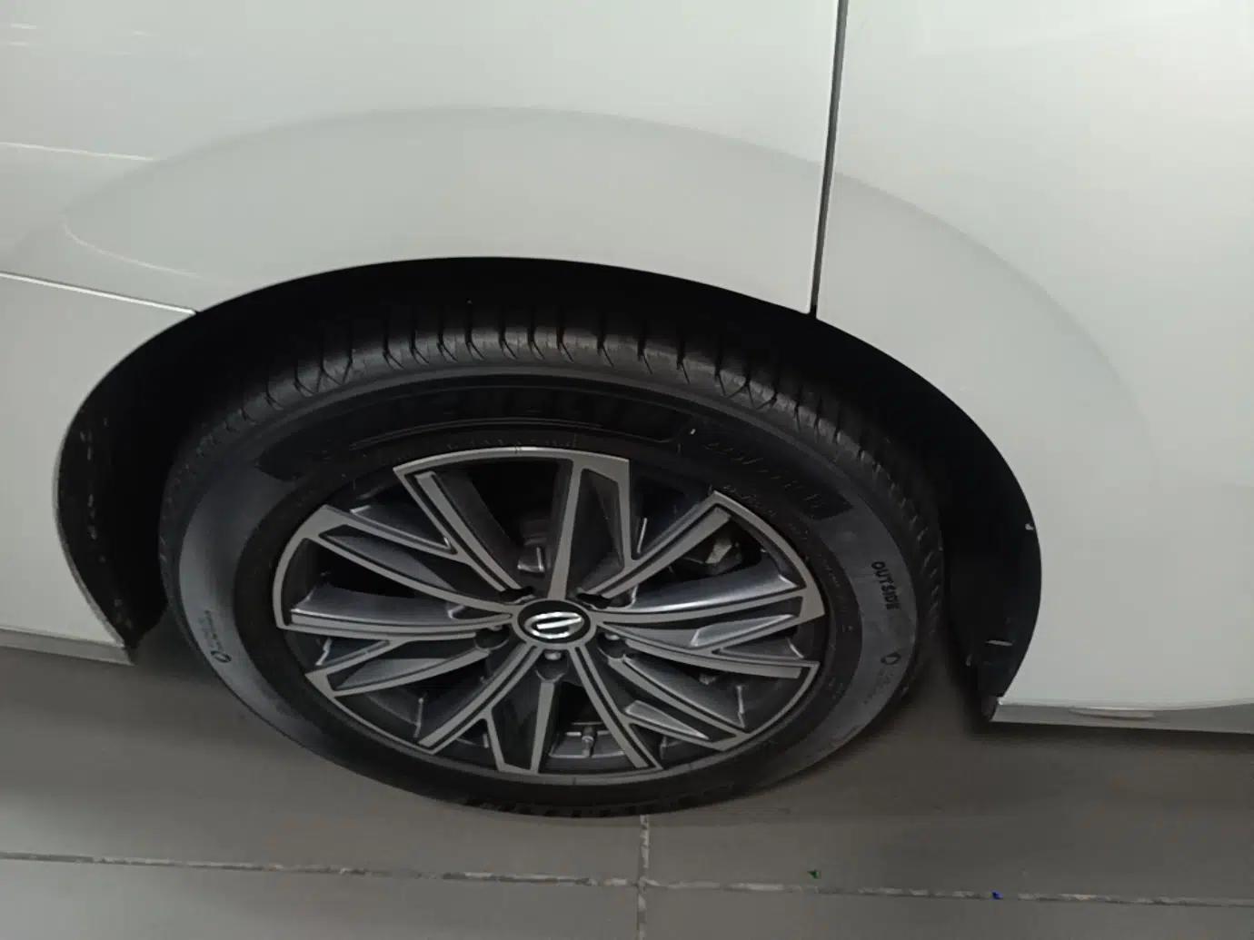 GAC Trumpchi M8 2024 Master Series 400T Ultimate Edition — миниатюра 11