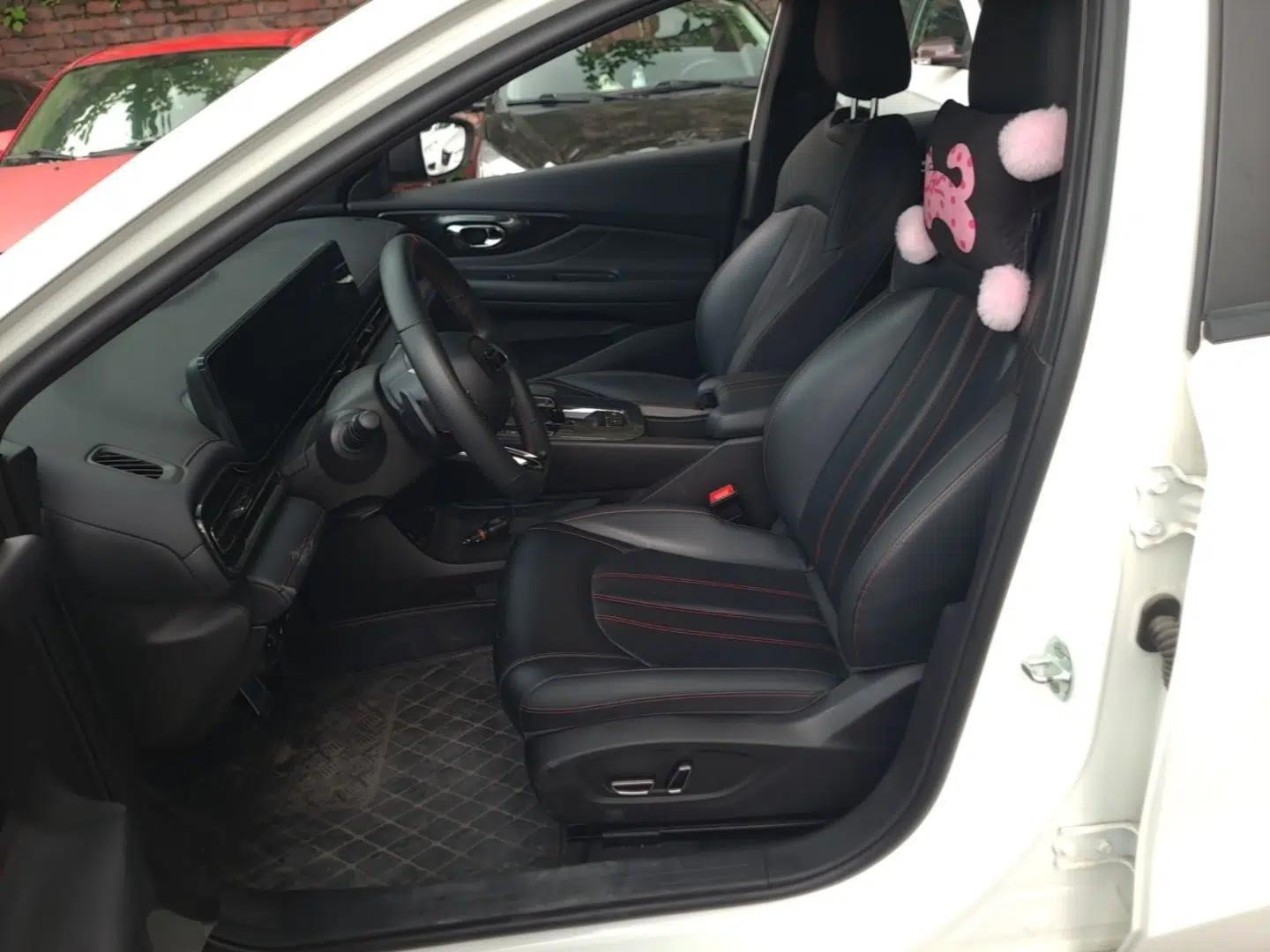 GAC Trumpchi EMPOW 2023 270T DCT J15 Version — миниатюра 17