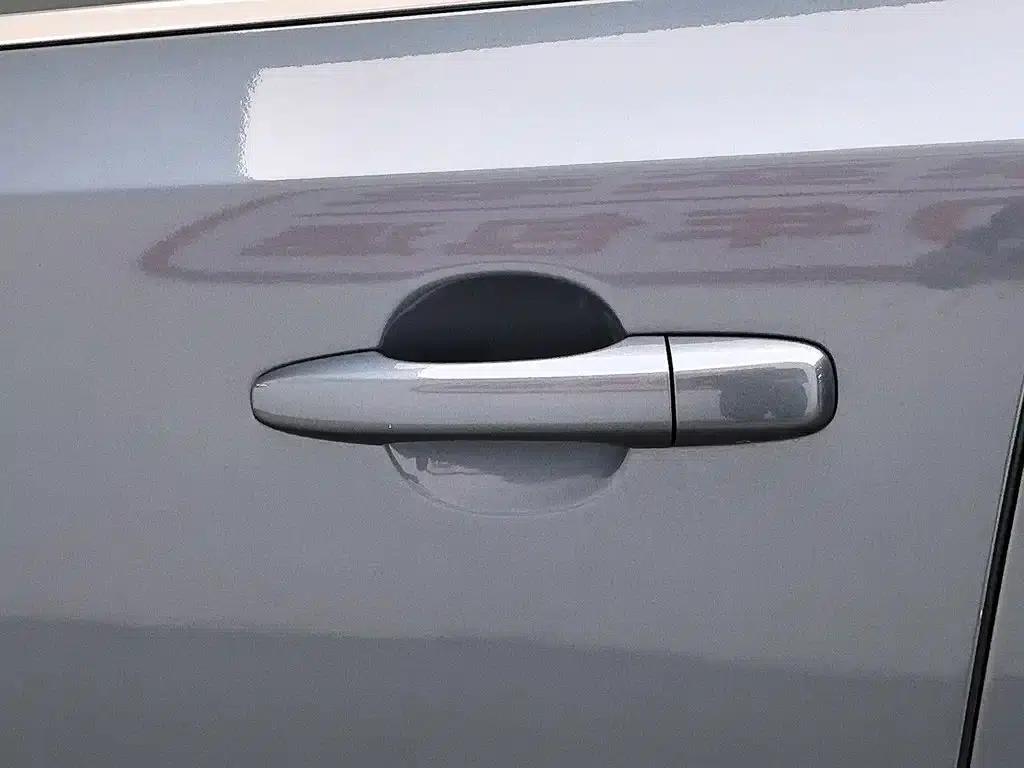 2014 Volvo V40 2.0T Smart Edition — миниатюра 18