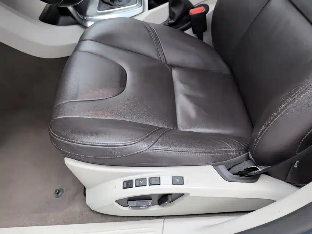 2014 Volvo V40 2.0T Smart Edition — миниатюра 20