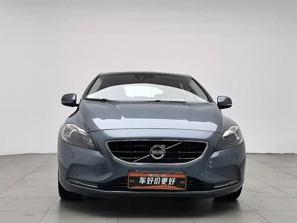 2014 Volvo V40 2.0T Smart Edition — миниатюра 3