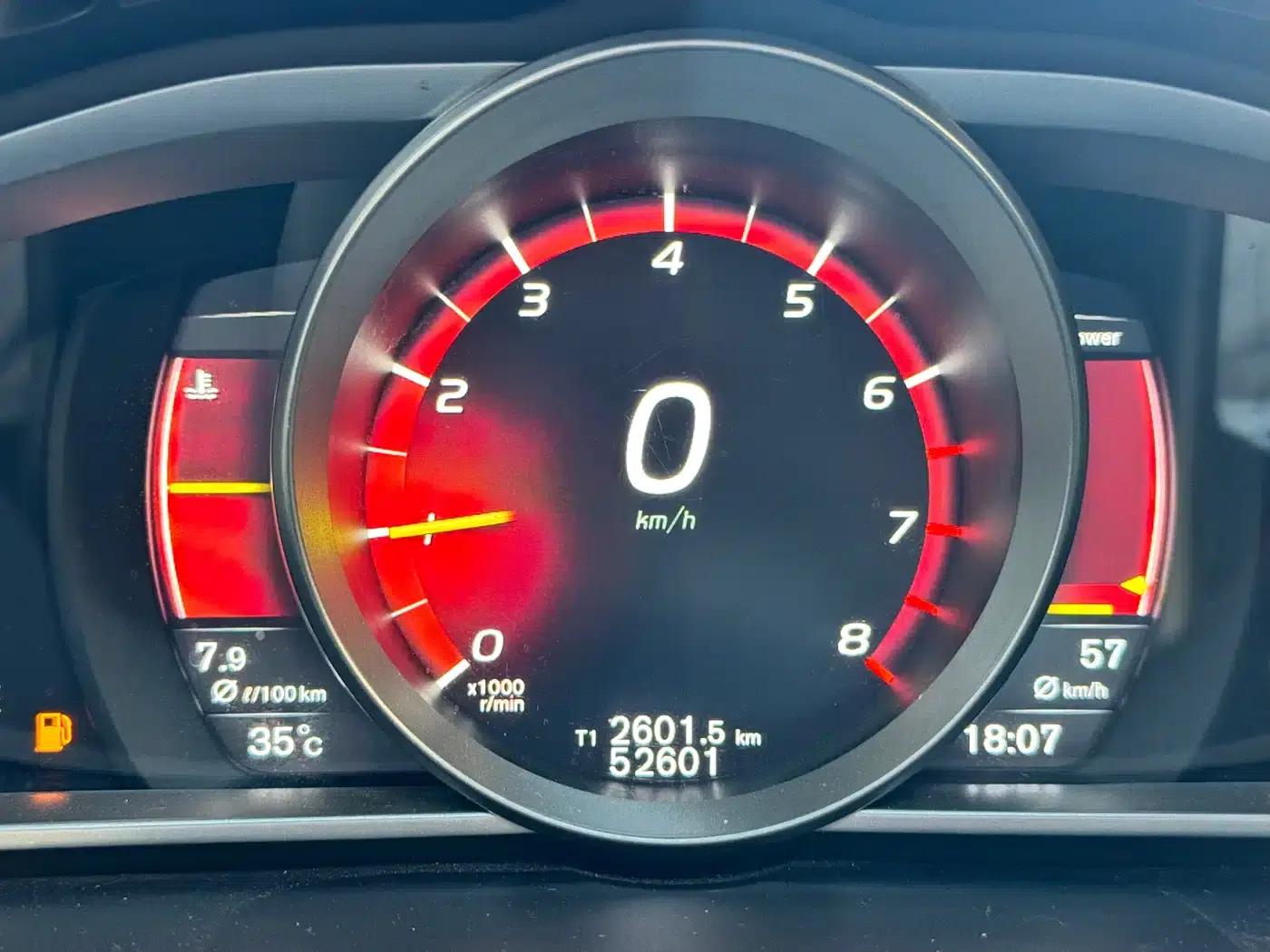 2018 Volvo V40 T3 Smart Edition — миниатюра 12