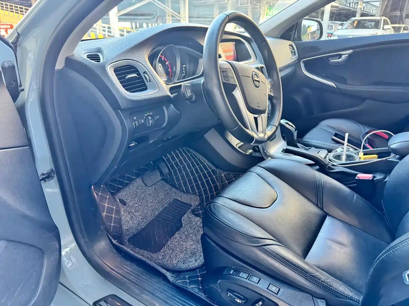 2018 Volvo V40 T3 Smart Edition — миниатюра 7
