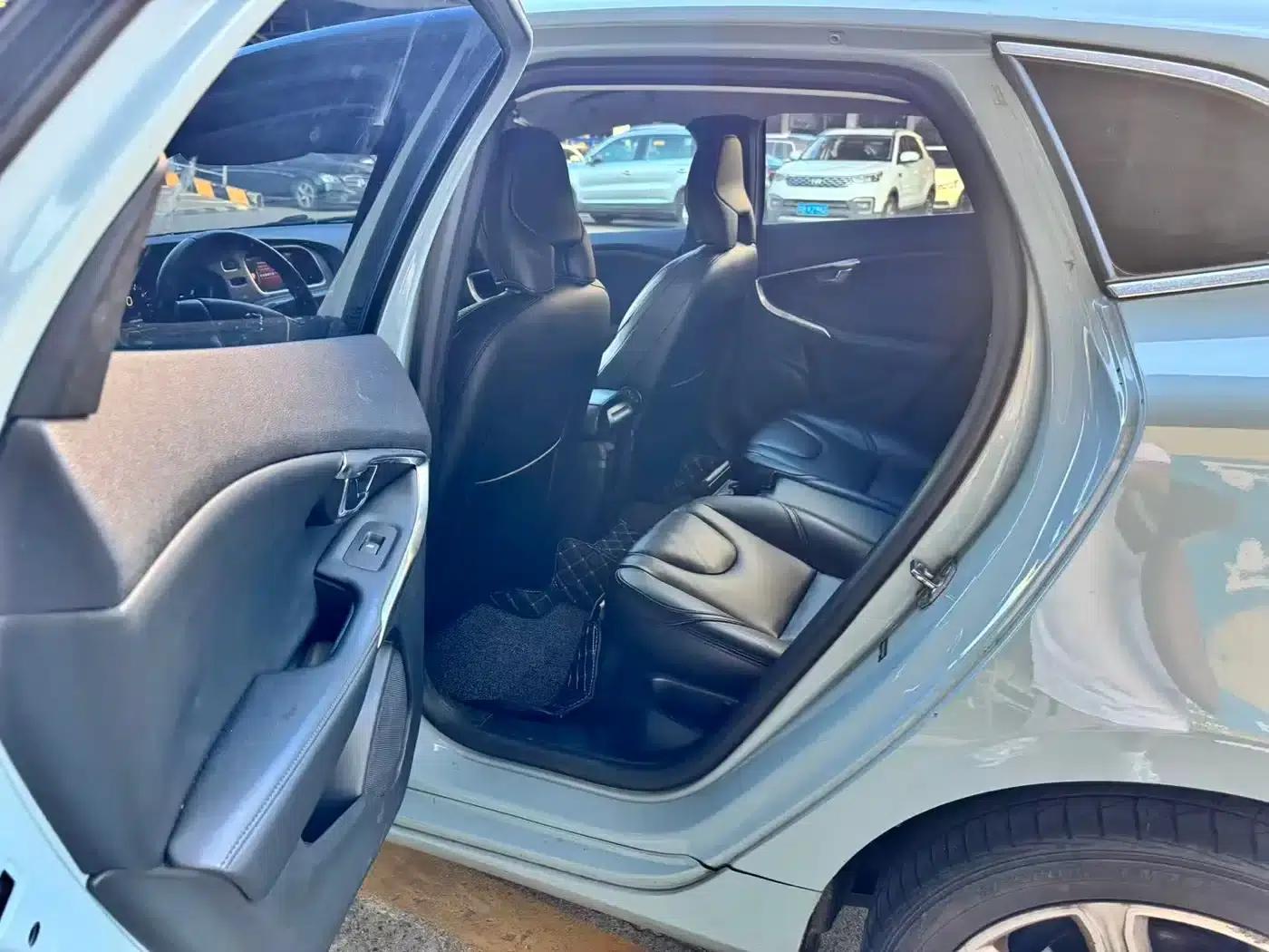 2018 Volvo V40 T3 Smart Edition — миниатюра 8