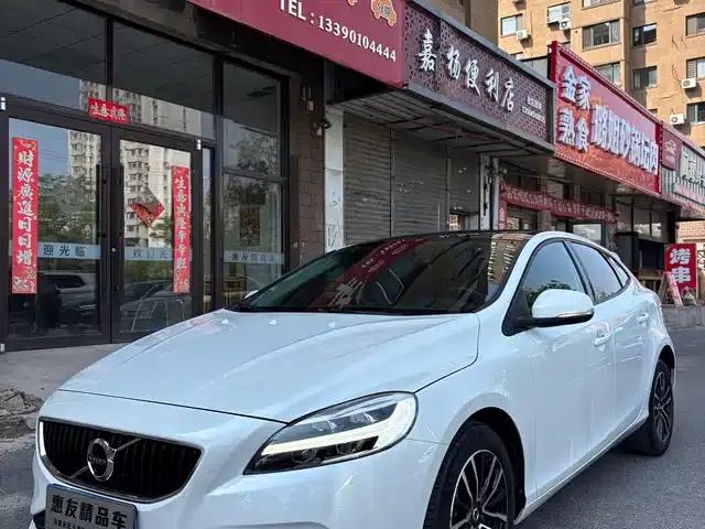 2018 Volvo V40 T3 Smart Edition