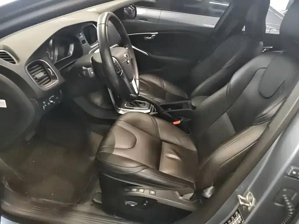 2018 Volvo V40 T3 Smart Edition — миниатюра 15
