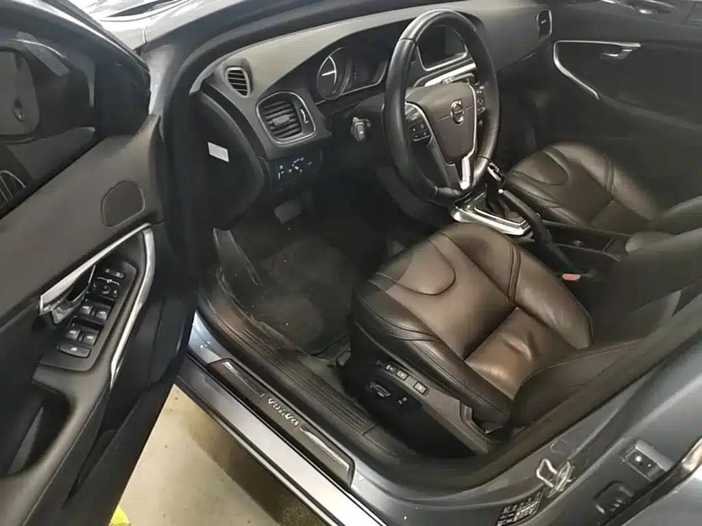 2018 Volvo V40 T3 Smart Edition — миниатюра 16