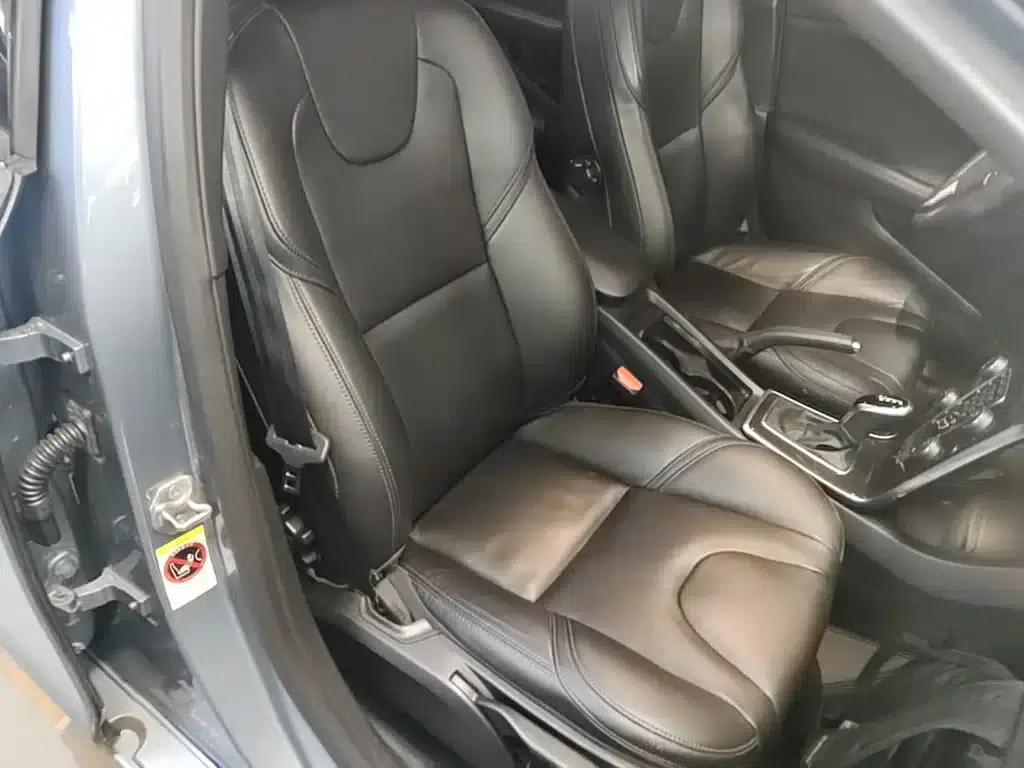 2018 Volvo V40 T3 Smart Edition — миниатюра 25