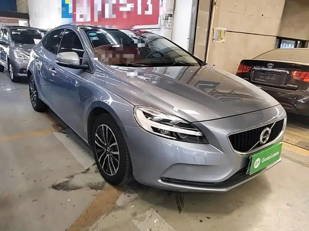 2018 Volvo V40 T3 Smart Edition — миниатюра 4