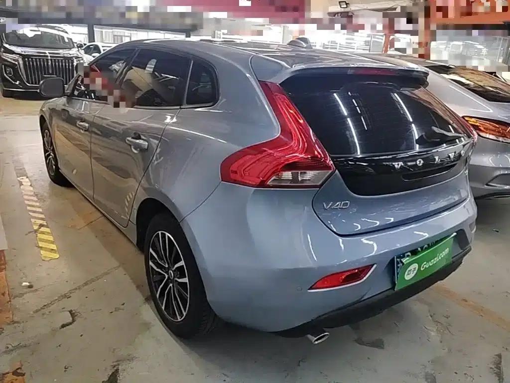 2018 Volvo V40 T3 Smart Edition — миниатюра 5
