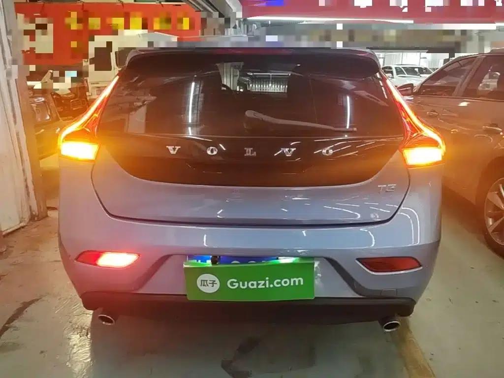 2018 Volvo V40 T3 Smart Edition — миниатюра 6