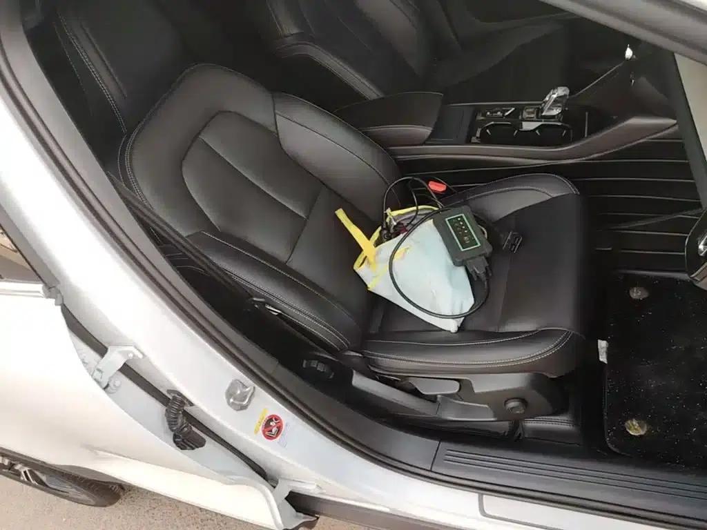2020 Volvo XC40 T4 AWD Inscription Luxury Edition — миниатюра 25