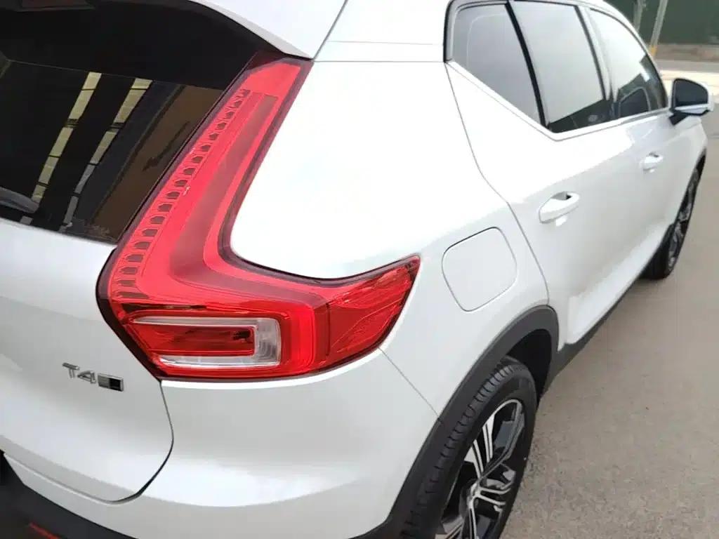 2020 Volvo XC40 T4 AWD Inscription Luxury Edition — миниатюра 8