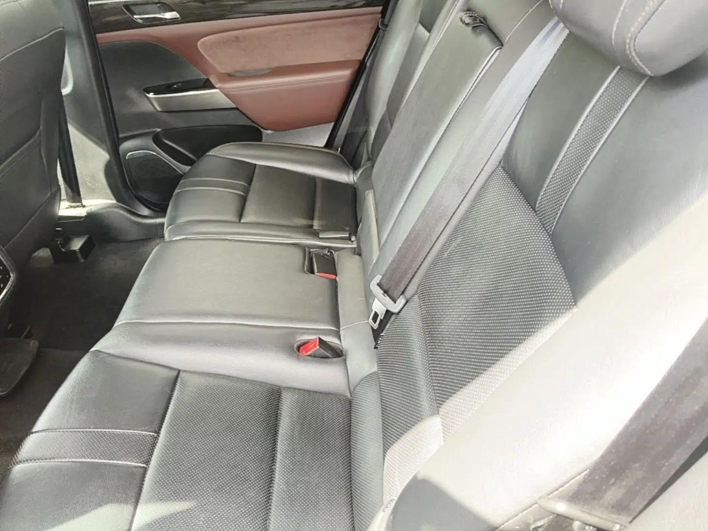 GAC Trumpchi GS8 2017 320T Two-Wheel Drive Luxury Smart Connectivity Version (7 Seats) — миниатюра 20