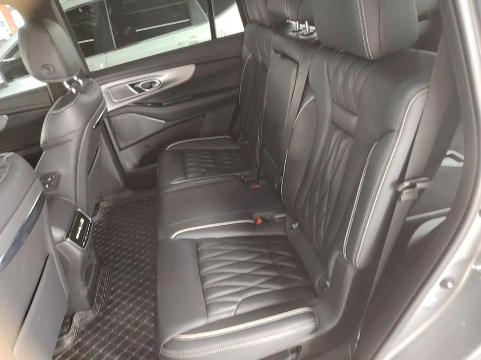 GAC Trumpchi GS8 2022 Flagship Series 2.0 TGDI Two-Wheel-Drive Prestige Edition (7 Seats) — миниатюра 20