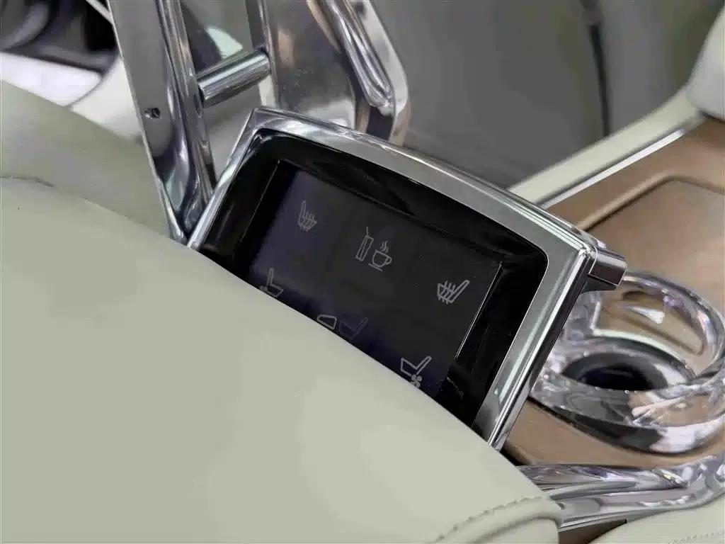 2019 Volvo S90 Plug-in Hybrid T8 E-Drive Hybrid Luxury Edition 3-seater (China V emission standard) — миниатюра 12