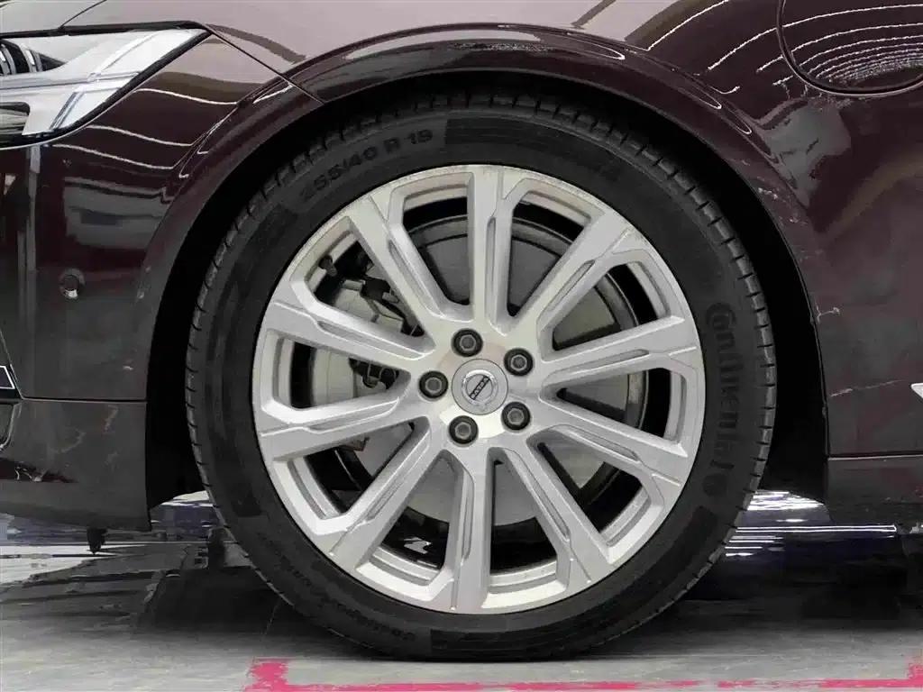 2019 Volvo S90 Plug-in Hybrid T8 E-Drive Hybrid Luxury Edition 3-seater (China V emission standard) — миниатюра 4
