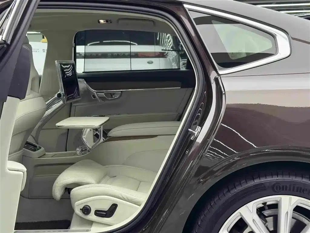 2019 Volvo S90 Plug-in Hybrid T8 E-Drive Hybrid Luxury Edition 3-seater (China V emission standard) — миниатюра 9
