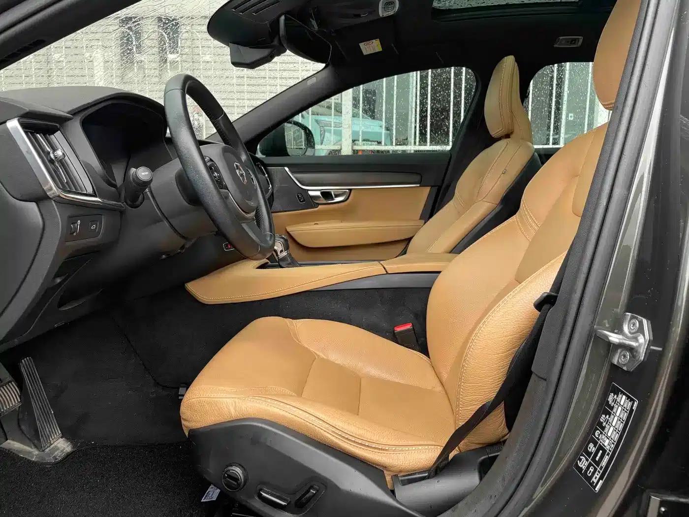 2019 Volvo V90 Cross Country T5 AWD Smart Edition (China V Emission Standard) — миниатюра 16
