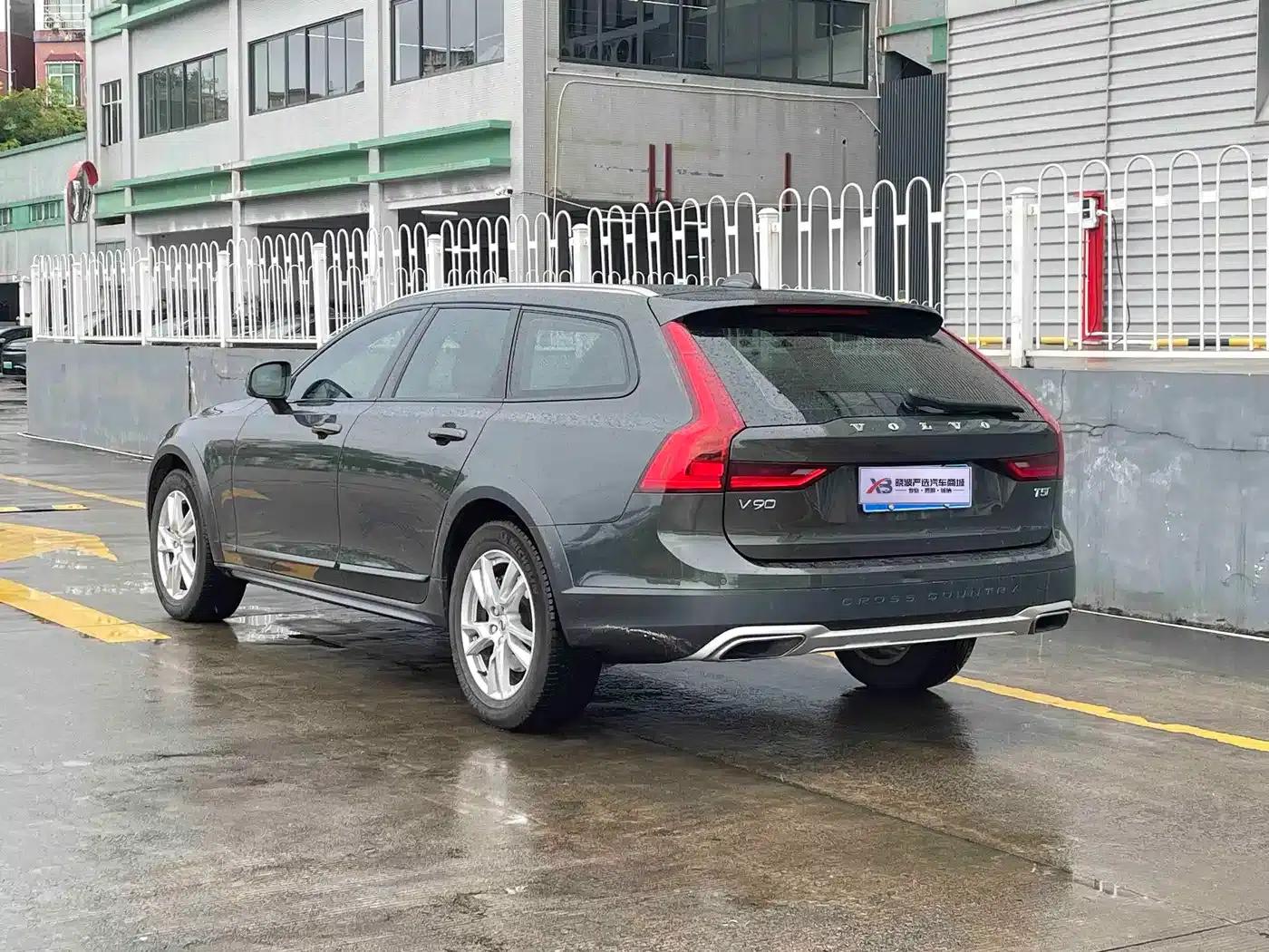 2019 Volvo V90 Cross Country T5 AWD Smart Edition (China V Emission Standard) — миниатюра 3