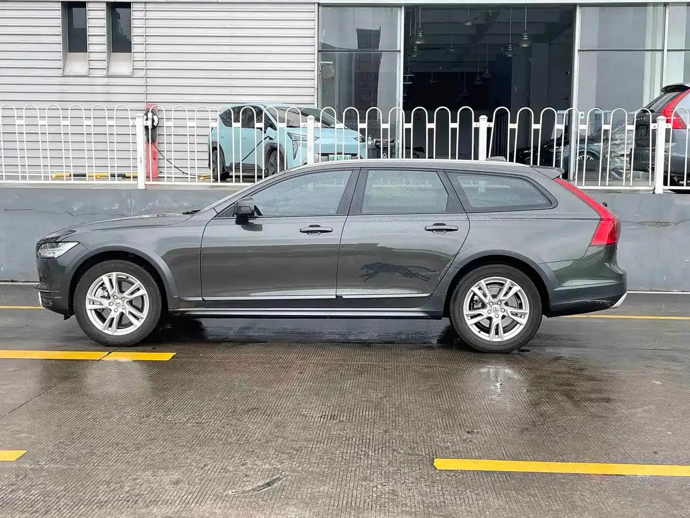 2019 Volvo V90 Cross Country T5 AWD Smart Edition (China V Emission Standard) — миниатюра 4
