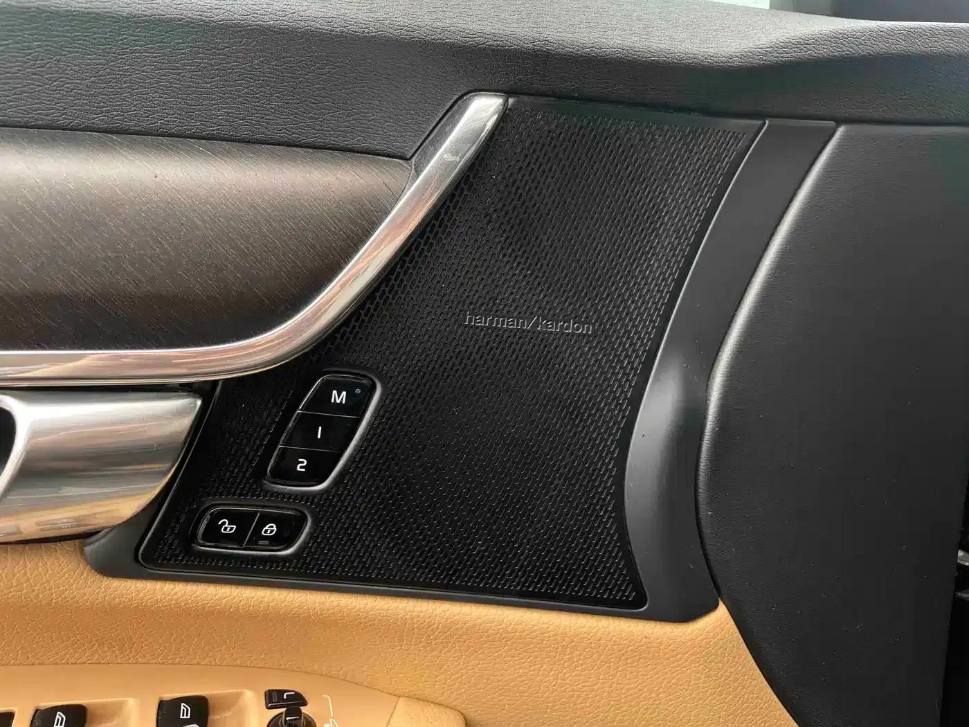 2019 Volvo V90 Cross Country T5 AWD Smart Edition (China V Emission Standard) — миниатюра 10