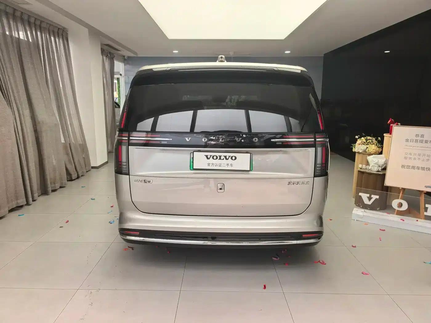 Volvo EM90 2025 Ultra 6-seater — миниатюра 21