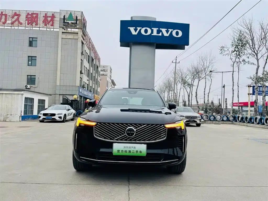 2025 Volvo XC90 Plug-in Hybrid Facelift T8 Luxury 7-Seater — миниатюра 2