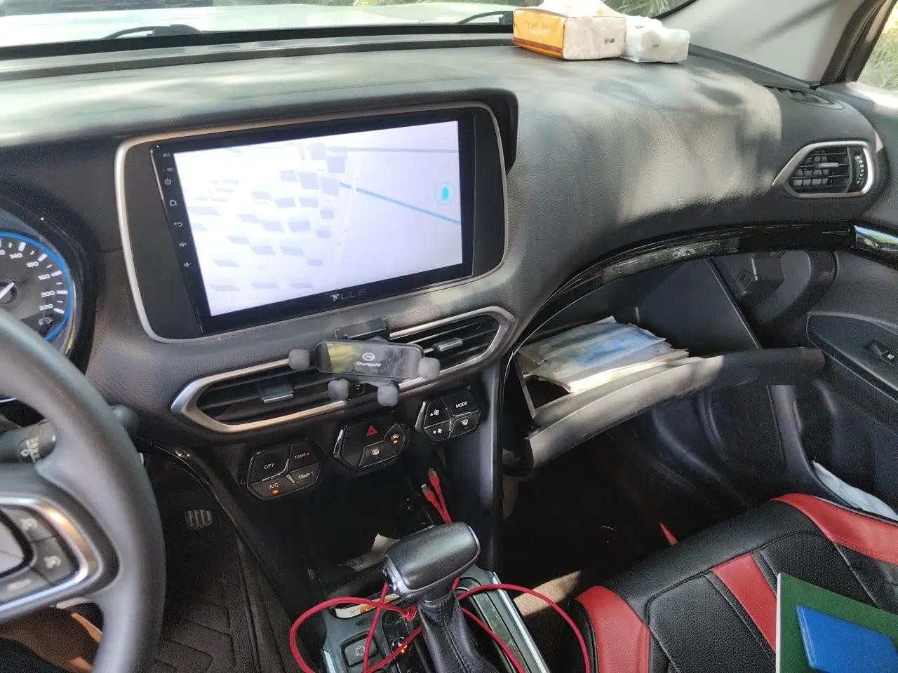 GAC Trumpchi GS4 2018 200T G-DCT Two-Wheel Drive Elite Edition — миниатюра 13