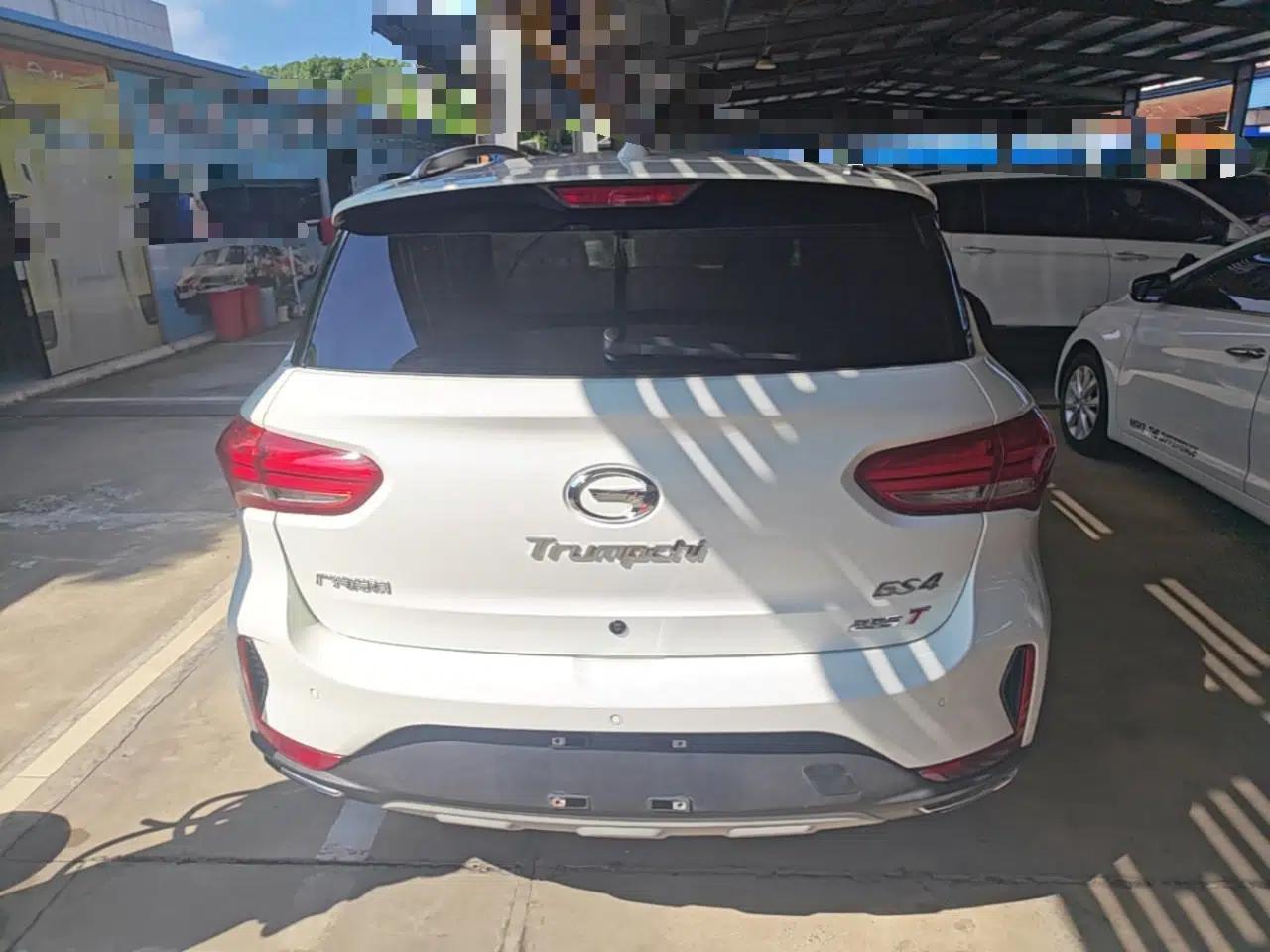 GAC Trumpchi GS4 2018 235T Automatic Two-Wheel Drive Luxury Smart Connectivity Millionth Anniversary Edition — миниатюра 5