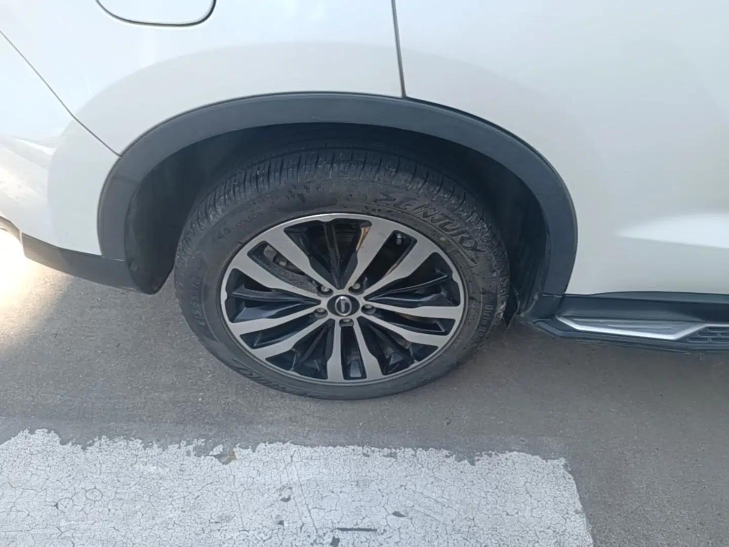 GAC Trumpchi GS4 2017 235T Automatic Two-Wheel Drive Luxury Smart Connectivity Version — миниатюра 11