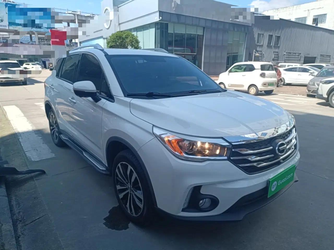 GAC Trumpchi GS4 2017 235T Automatic Two-Wheel Drive Luxury Smart Connectivity Version — миниатюра 3