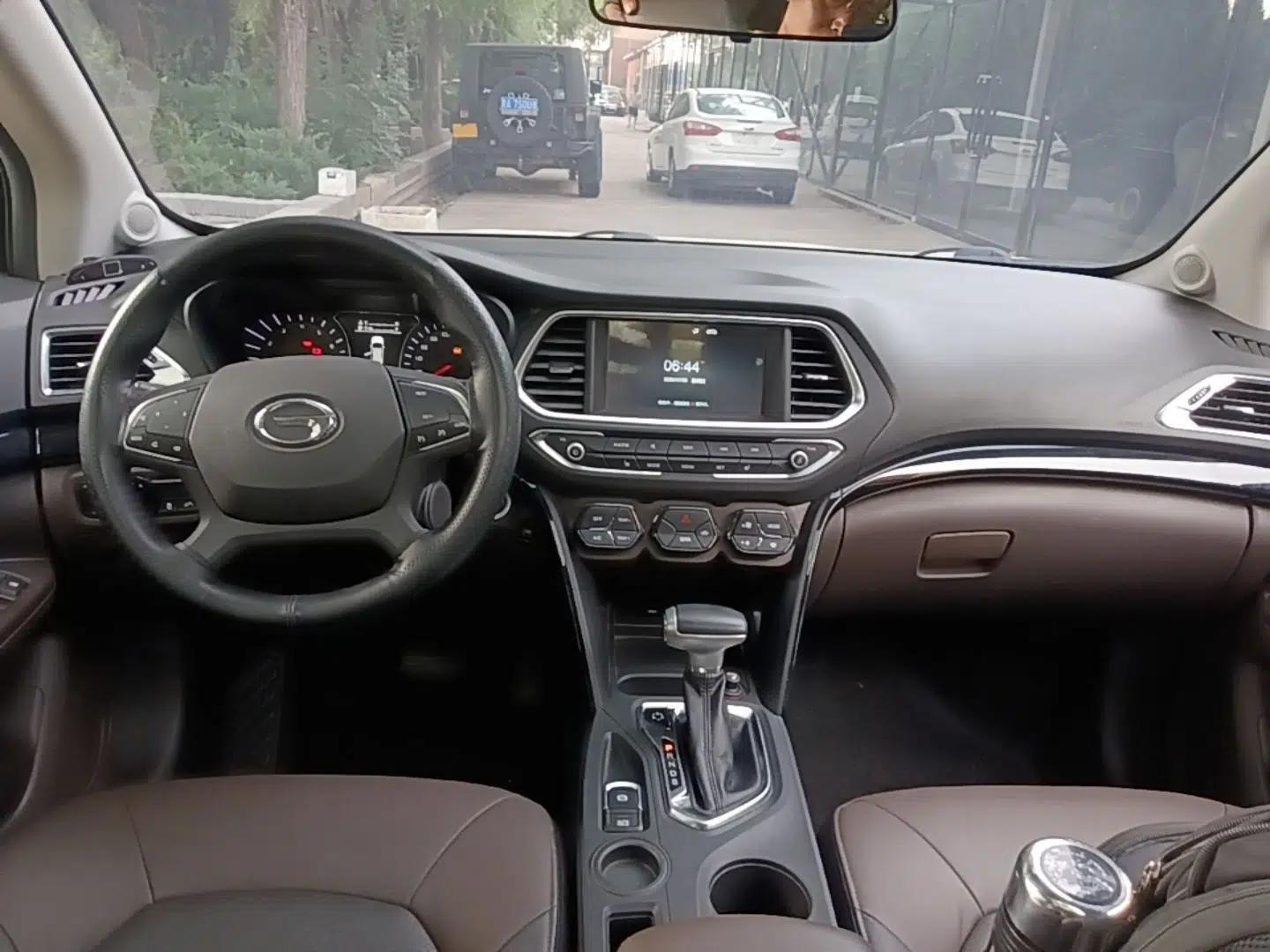 GAC Trumpchi GS4 2016 235T G-DCT Luxury Edition — миниатюра 12