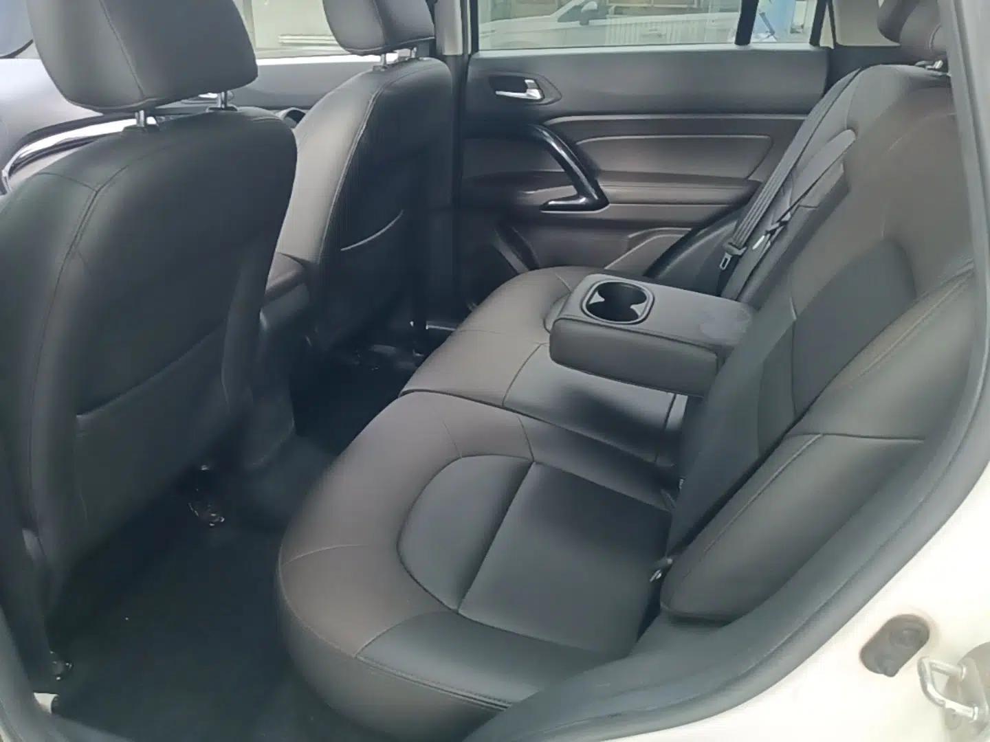 GAC Trumpchi GS4 2016 235T G-DCT Luxury Edition — миниатюра 20