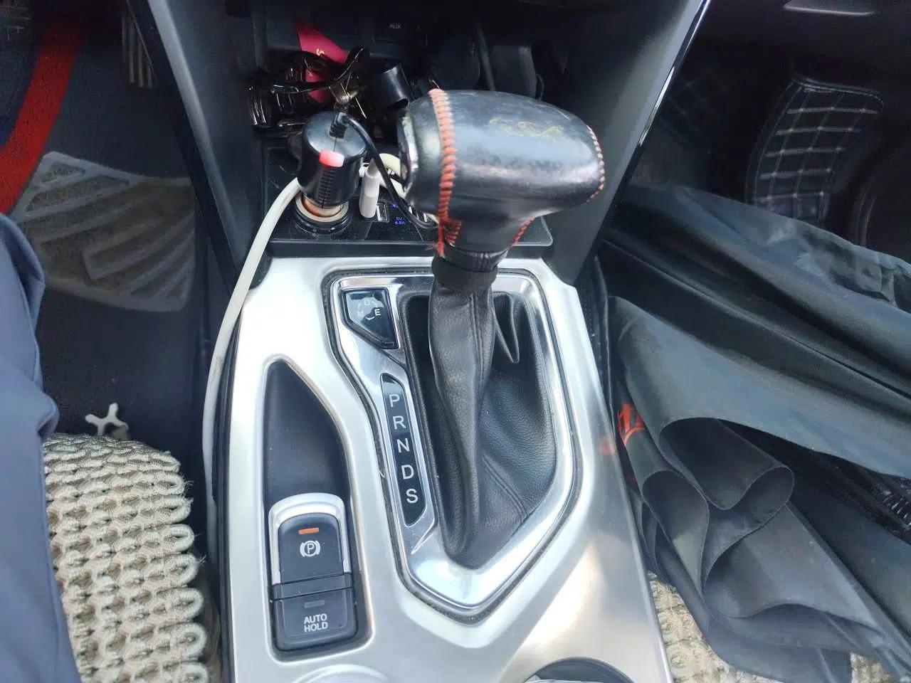 GAC Trumpchi GS4 2017 235T Automatic Two-Wheel Drive Luxury Smart Connectivity Version — миниатюра 14