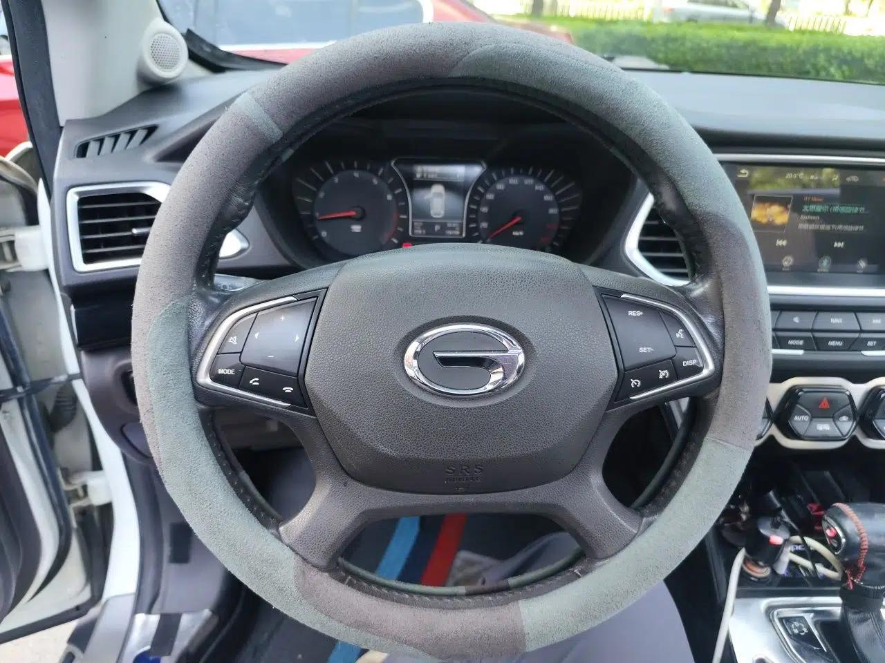 GAC Trumpchi GS4 2017 235T Automatic Two-Wheel Drive Luxury Smart Connectivity Version — миниатюра 10