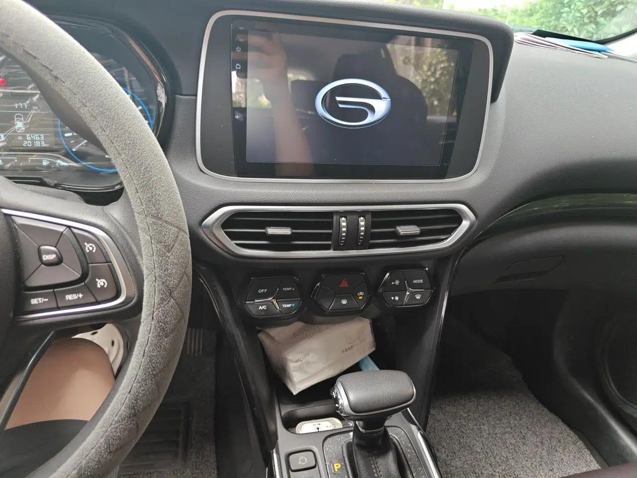 GAC Trumpchi GS4 2018 200T G-DCT Two-Wheel Drive Elite Edition — миниатюра 13