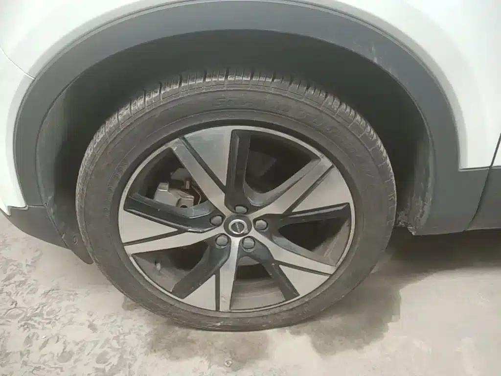 Volvo XC40 PHEV 2021 P8 Pure Electric AWD Inscription Sport Edition — миниатюра 23
