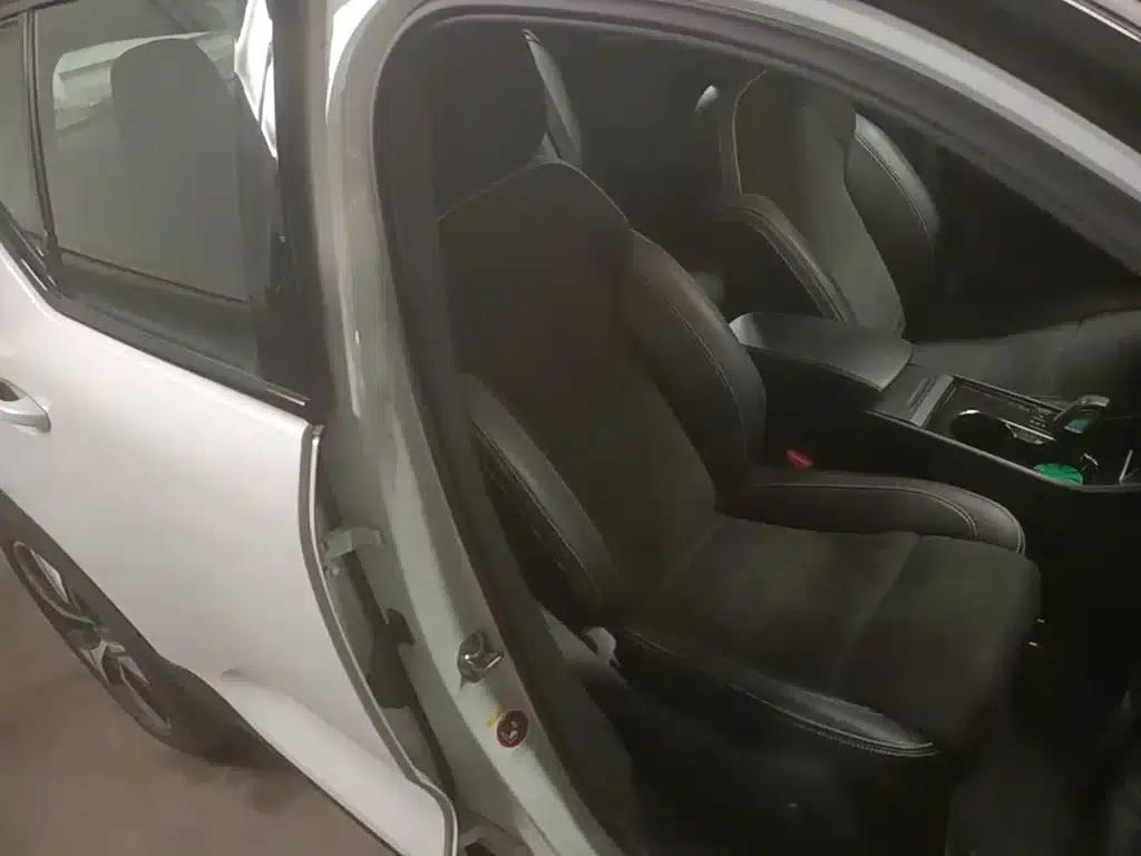 Volvo XC40 PHEV 2021 P8 Pure Electric AWD Inscription Sport Edition — миниатюра 25
